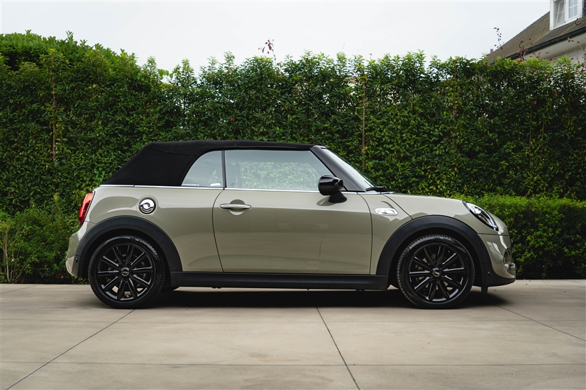 Mini Cooper S Cabrio met JCW Pack